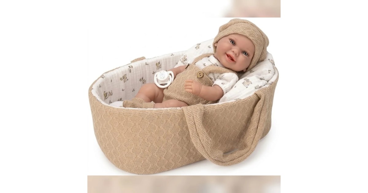 Muñeca Bebé Arias Elegance con Moisés de Punto | BrisaiCR